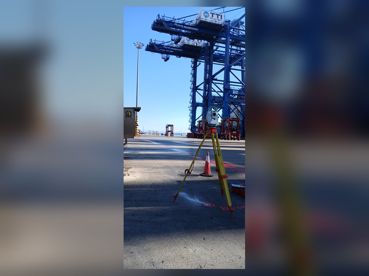Control técnico de una grúa en terminal portuaria